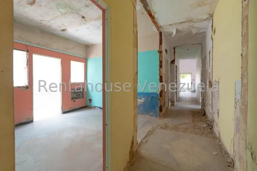 Casa En Venta, Altamira #25-6515