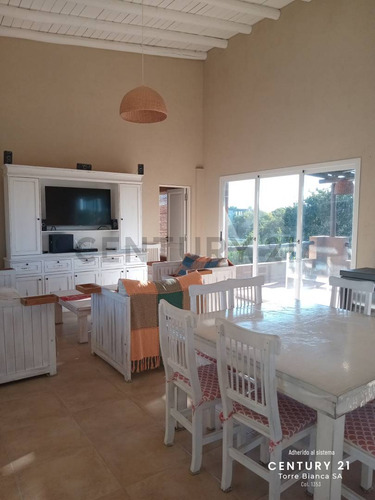 Venta De Casa Costa Esmeralda - Pinamar