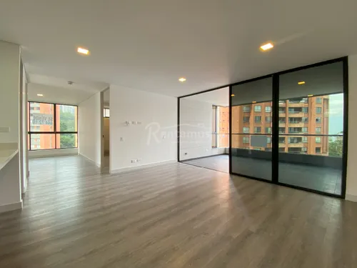 Apartamento En Venta En El Poblado. Cod V776055