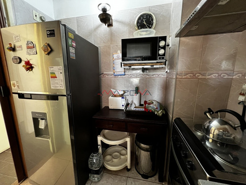 1 Dormitorio Reciclado, Ascensor, Garaje, Baulera Balcón Y Gastos Bajos