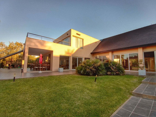 Imagen 16 de 21 de Casa De 4 Dormitorios En Venta En Haras Del Sur 2