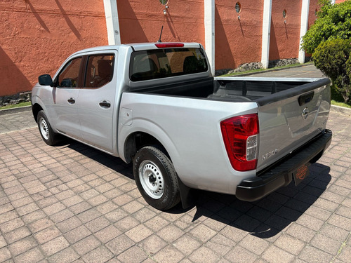 Nissan Np 300 Doble Cabina Se Estandard