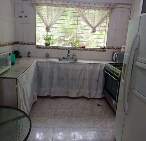 Imagen 18 de 19 de Town House Ubicado En La Urbanización Antares Villa.