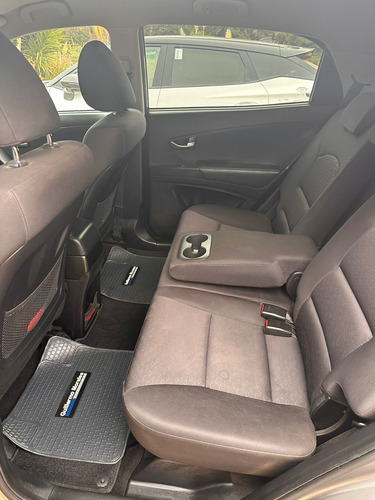 SsangYong Korando At Semi Full 4x2 Gas