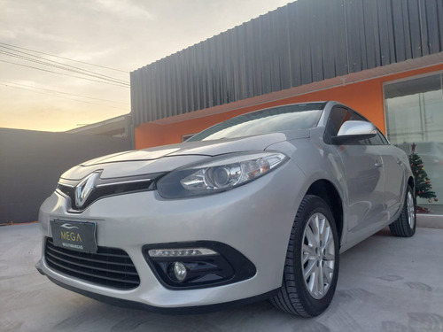 Renault Fluence 2.0 Dynamique Hi-flex 4p