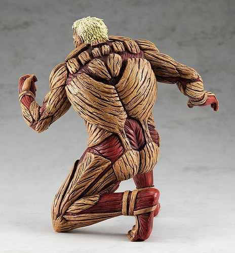Figura Attack On Titan - Reiner Braun: Armored Titan 19 cm