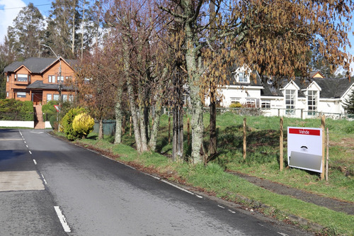Terreno En Excelente Ubicación En Puerto Varas.