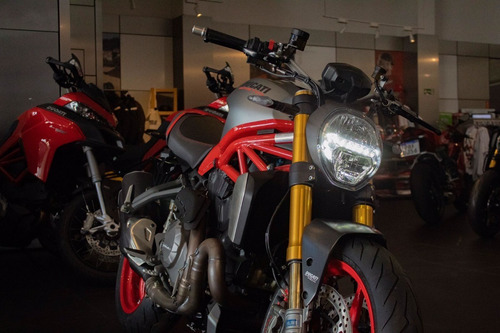 Imagem 1 de 8 de Ducati Monster 1200s- Personalizada Pelo Artista Adonis