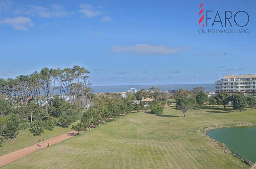Venta Apartamento 4 Dormitorios Veramansa