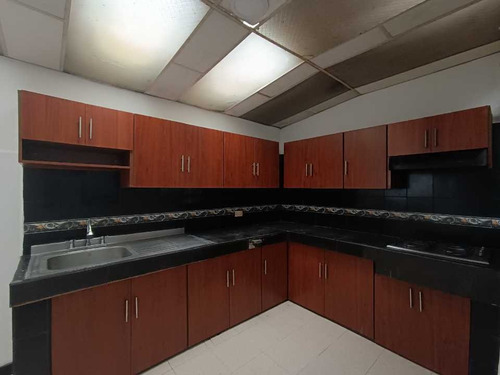 Imagen 2 de 15 de Apartamento 4 Alcobas Centro Manizales