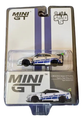 We're thrilled to announce two exclusive models for the upcoming Salão  DieCast Brasil 2024. These represent our first official show-exclusive  release for the Brazilian market. This Nissan GT-R (R35) Lb Works blue