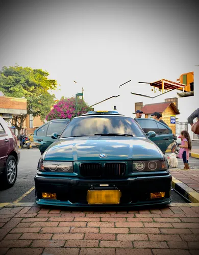 BMW M3 318 is