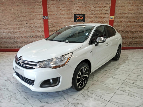 Imagen 18 de 25 de Citroën C4 Lounge 1.6 S Edition Thp 165cv 2016