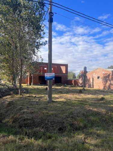 Terreno Con Construccion En Tds 3 Sector A