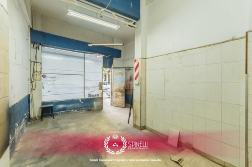 Imagen 9 de 30 de Local Comercial · 45m2 · Bajas Expensas! Excelente Ubicación! A Reciclar! Oportunidad!