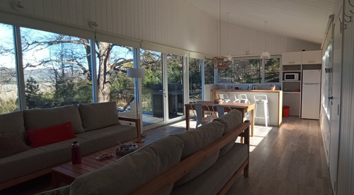 Imagen 4 de 14 de Moderna Casa En El Bosque Alquiler Hasta 4 Personas