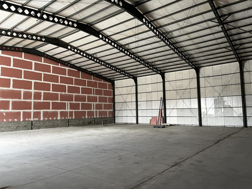 Nave Industrial, 750 M2, En Rodriguez Peña. Alquiler