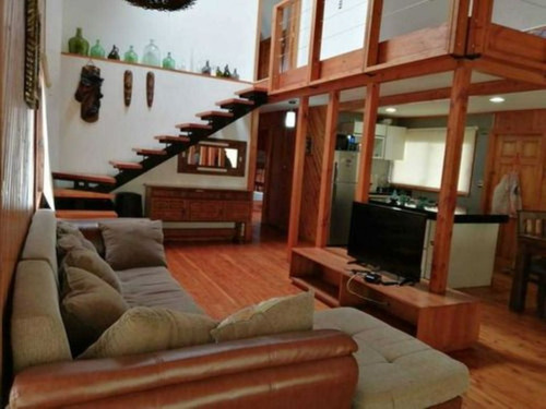 Vendo Casa De 2 Pisos En El Quisco Norte, Con Una Cabaña
