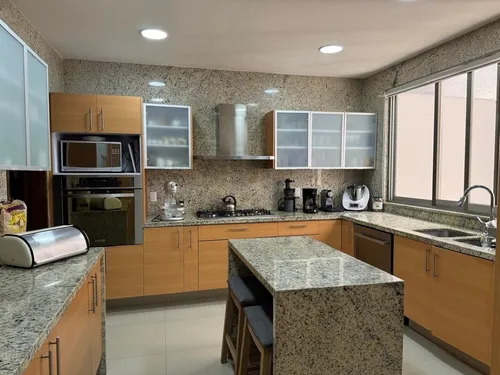Casa En Venta En Lomas De Tecamachalco