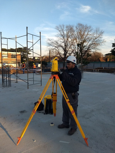 Imagen 6 de 10 de Estación Total Topografía Servicios Medición Alquiler - Gps