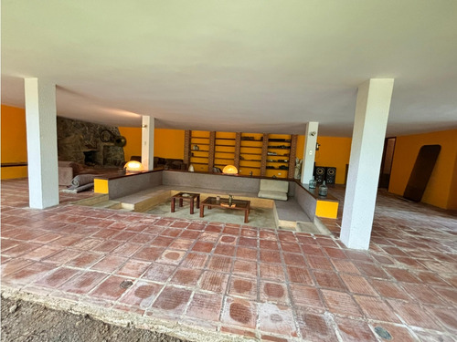 Casa En Urbanización Las Marias, El Hatillo