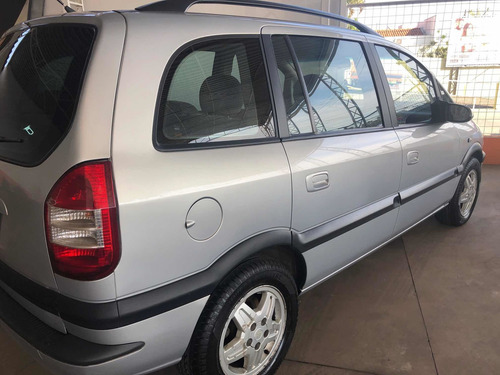 Imagem 6 de 13 de Chevrolet Zafira 2003 2.0 16v 5p
