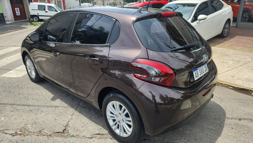 Peugeot 208 1.5 Allure