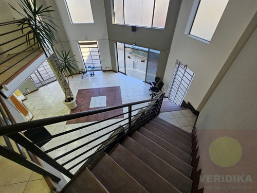 Arriendo Local U Oficina En 15 Norte Con Libertad.