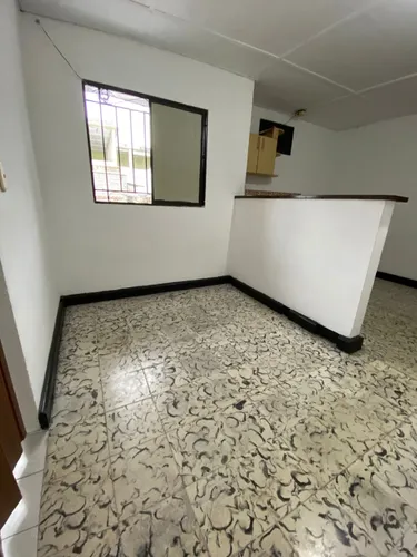 Arriendo Apartaestudio Con Servicios Incluidos.