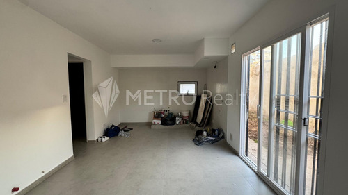 Departamento En Venta 2 Ambientes Con Jardín En Muñiz