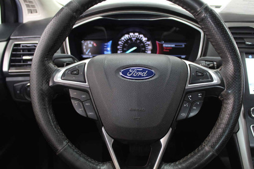 Imagen 14 de 15 de Ford Fusion 2017 4 Cilindros