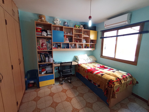 Johana Lazaro Vende Apartamento En Urb. Los Nísperos, Ubicación Estrategica. Resd. San Andres 116 Mts ***solo Clientes***