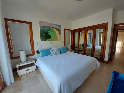 Apartamento De 2 Habitaciones En Puerto Bahía, Samaná