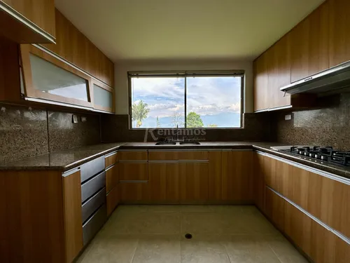 Casa En Arriendo En El Poblado. Cod A775953