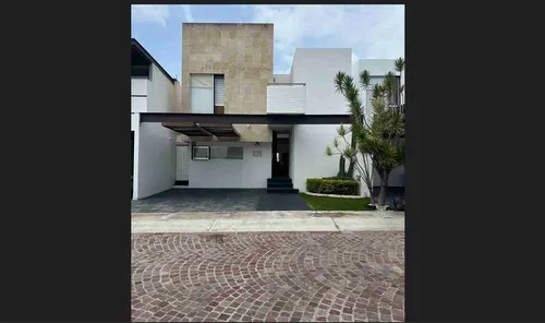 Casa En Venta En Cumbres Del Lago, Queretaro. Maf