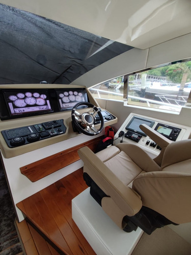 Lancha Schaefer 62 2012 Intermarine Ferretti Azimut Sedna