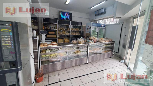 Venta Local Av Directorio Esq Lafuente Esquina, 82 M2 5 Vidrieras