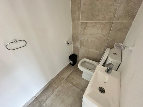 Venta Dpto 2 Amb C.cochera En Stoslugares-permuta-