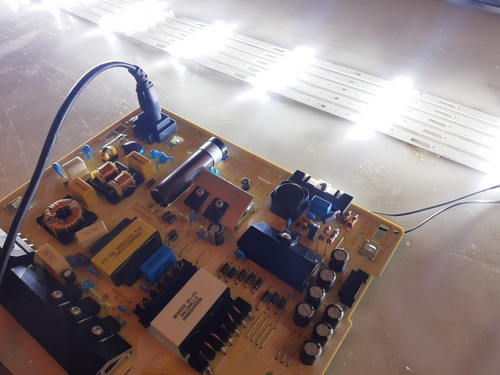 Fuente Samsung Un65tu7000f (Usado)