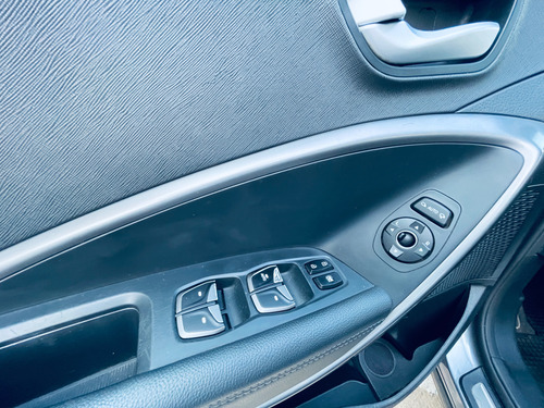 Hyundai Santa Fe 2.4 Premium 7as 6at 4wd