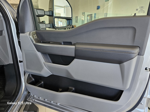 F-250 Xlt,diesel 6.7 L V8,ta