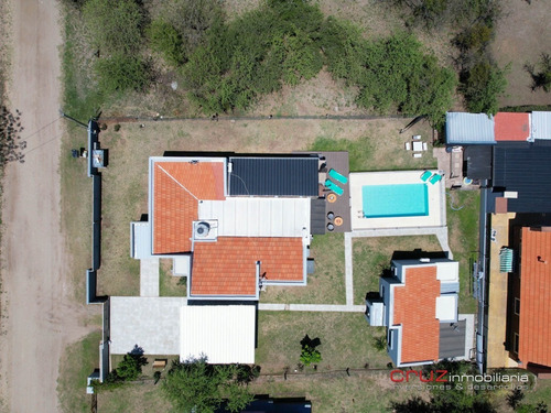 Imagen 6 de 13 de 2 Casas De 181m2 En Villa De Merlo
