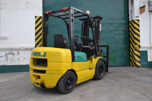 Autoelevador Komatzu Modelo: Fd 257-16d Año: 2008