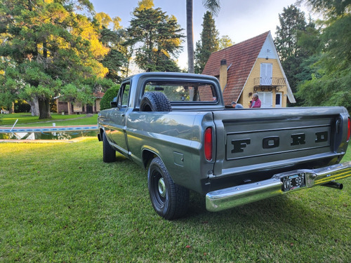Ford F-100 V 8