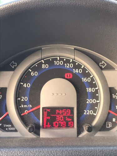 Imagem 5 de 9 de Volkswagen Saveiro Surf 1.6 Prata