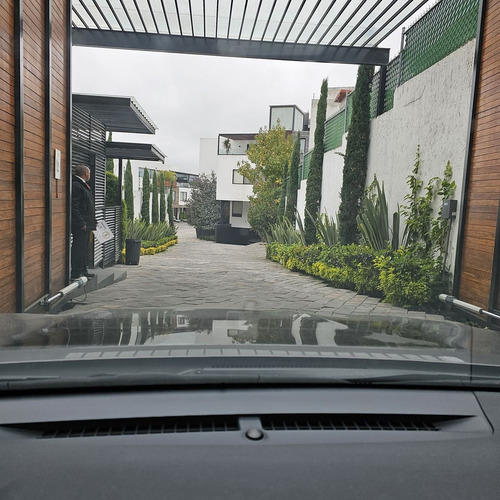 Rento Mo0derna Residencia En Contadero