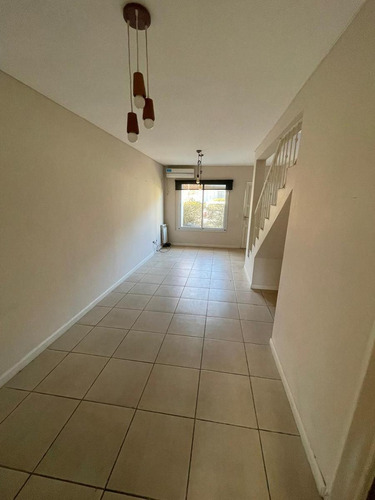 Casa En Venta/alquiler, Pilar