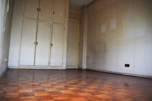 Venta Semipiso En Caballito Al Frente Con Baulera