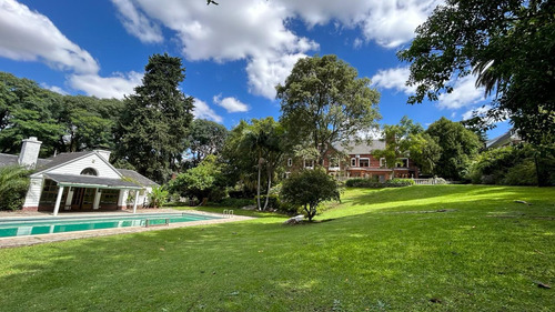 Residencia De 6 Ambientes En Venta En Barranca De San Isidro