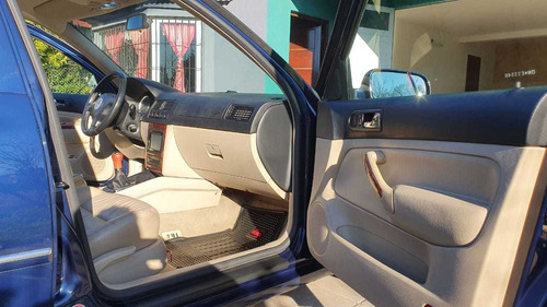 Imagen 7 de 11 de Volkswagen Bora 1.8 T Highline Cu 2005